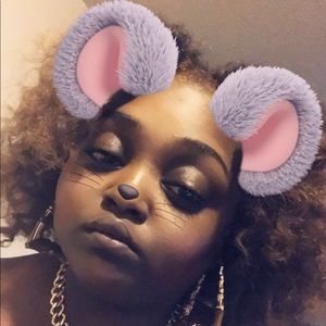 Meet your Posher, Victoria